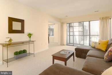 9804 Kingsbridge Dr unit 101C, Fairfax, VA 22031 - photo 3