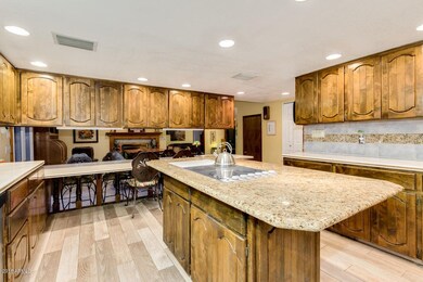 9504 S Kenneth Place, Tempe, AZ 85284 - photo 3