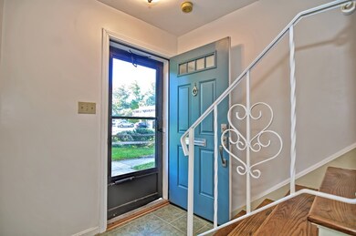 1302 Windsor Dr, Framingham, MA 01701 - photo 6