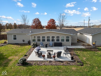 4910 N 200 W, Columbus, IN 47201 - photo 2