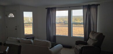 1014201652b_HDR
