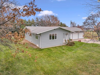 2176 Frontier Rd, Galva, KS 67443 - photo 5