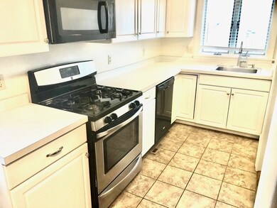 14 Crescent Hill unit A, Wakefield, MA 01880 - photo 4