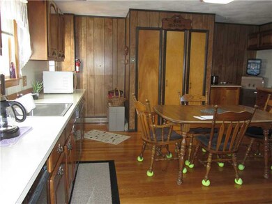 76 Howland Ave, Jamestown, RI 02835 - photo 7