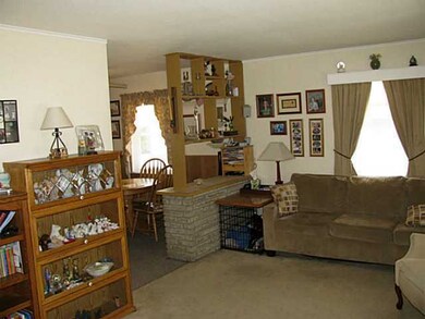 632 Roth Ave, Columbus, OH 43228 - photo 6