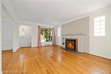 20879 Beaufait St, Harper Woods, MI 48225 - photo 7