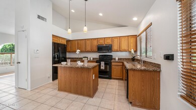 2560 N Lindsay Ln Unit 15 - 05