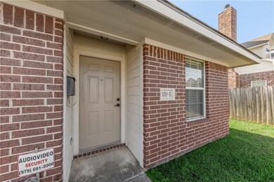 1010 Foster Ave unit B, College Station, TX 77840 - photo 4