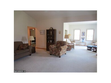Open and Spacious Great Room with Vaulted Ceilings