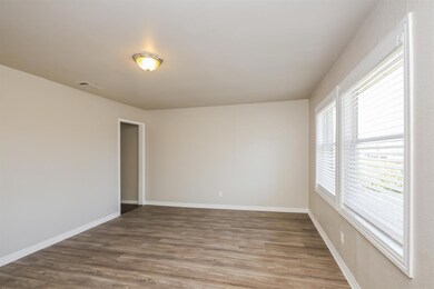 500 Crandle Dr, Fort Worth, TX 76108 - photo 4