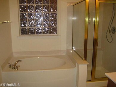 Master Bath/Spa. Garden tub AND separate walk in shower