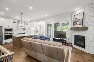 2122 NW Ashurst Dr, Lee's Summit, MO 64081 - photo 7