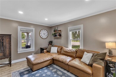 The crisp white trim & recessed lighting gave this