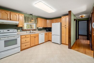 352 Adams St, Agawam, MA 01001 - photo 2