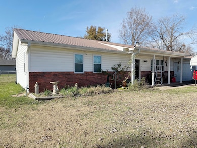 513 S Main St, Fairland, OK 74343 - photo 2