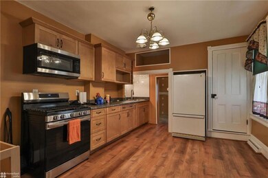 2201 Forest St, Easton, PA 18042 - photo 7