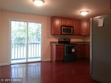 2705 Country Club Rd, Hyattsville, MD 20785 - photo 4