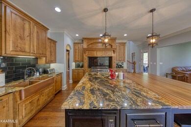 2212 Fallen Oaks Dr, Knoxville, TN 37932 - photo 4