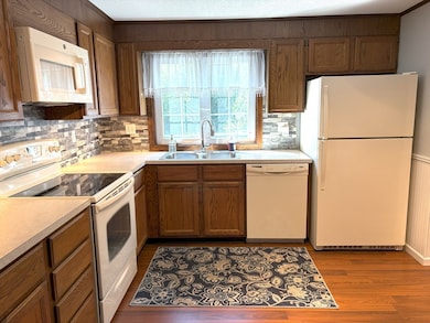 21 Oak St unit E, Methuen, MA 01844 - photo 4