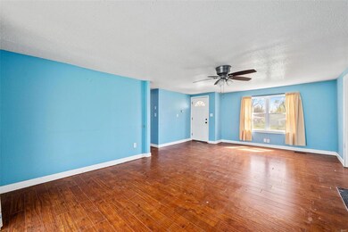 Living room with ceiling fan
