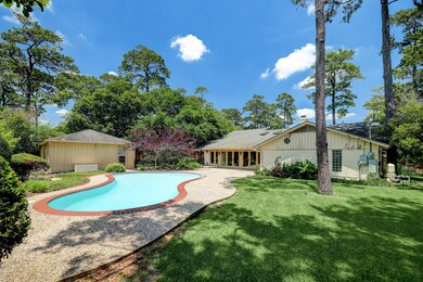 11709 Forest Glen St, Houston, TX 77024 - photo 5