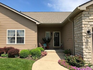 16 Claire Ct unit 16, Circleville, OH 43113 - photo 2