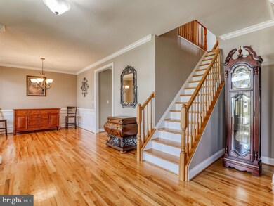 211 Wayfaring Dr, Winchester, VA 22602 - photo 7