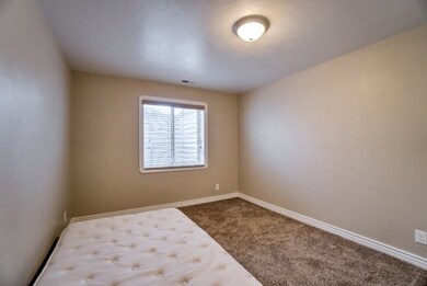 422 W 270 N, Blackfoot, ID 83221 - photo 3