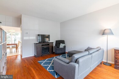 7235 Stover Dr, Alexandria, VA 22306 - photo 3