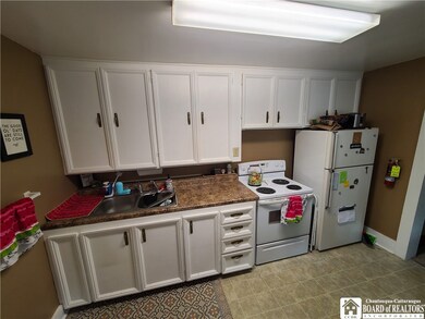 321 Tompkins St, Olean, NY 14760 - photo 5