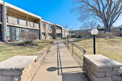 4380 Brookside Ct unit 103, Edina, MN 55436 - photo 7