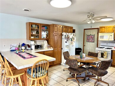 1028 Point Breeze Rd, Kent, NY 14477 - photo 4