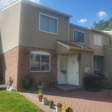 84E3608A-D8CC-4ED2-A21D-DD9413E3A56F