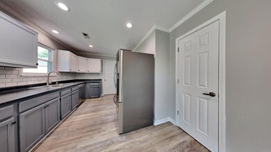 826 Springwater Rd, Kokomo, IN 46902 - photo 5