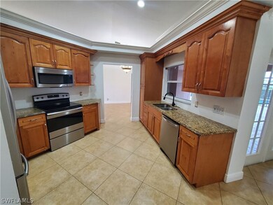 207 Manasota St, Fort Myers, FL 33913 - photo 5