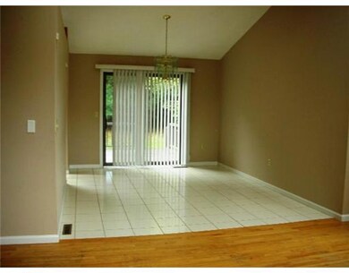 5 Woodcrest Ct, Cranston, RI 02921 - photo 6