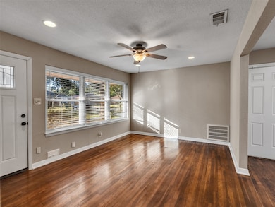 219 E Janisch Rd, Houston, TX 77022 - photo 7