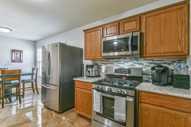 10838 Nellsfield Ln, Houston, TX 77075 - photo 6