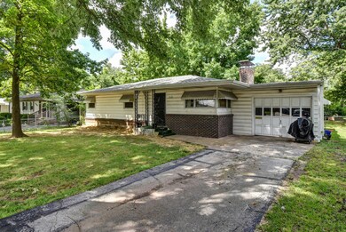 2123 S Delaware Ave-23