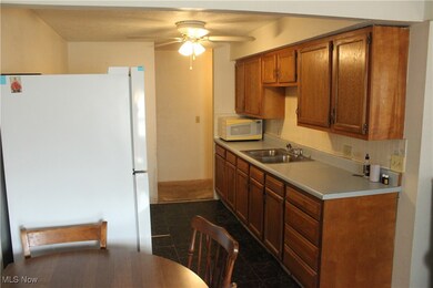 30059 Regent Rd, Wickliffe, OH 44092 - photo 7
