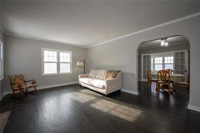 2330 E 29th St, Des Moines, IA 50317 - photo 4