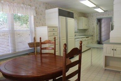 Breakfast Room: Look at all of the built ins. What