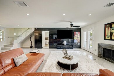 1003 Ridgeley Dr, Houston, TX 77055 - photo 6