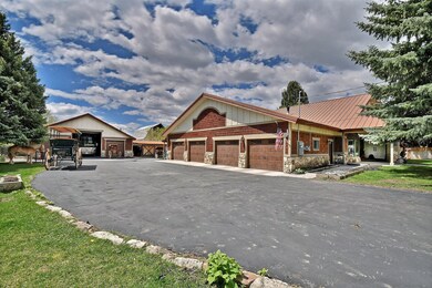 Exterior 4