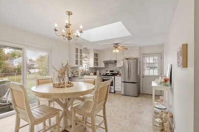 19 Lisa Ln, Lawrence, MA 01843 - photo 5