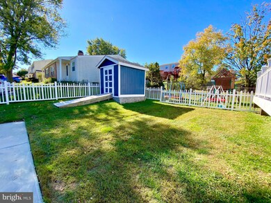 4351 Hallfield Manor Dr, Nottingham, MD 21236 - photo 6