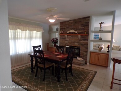 917 Evergreen St, Sebastian, FL 32976 - photo 6