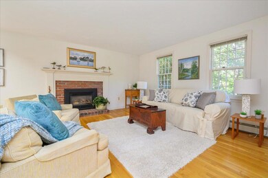 04-Living Room