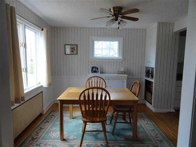 Dining Room Dining room w/large window & lighted c