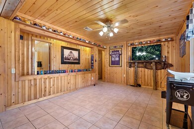 6325 Circo Dr, Granbury, TX 76049 - photo 4